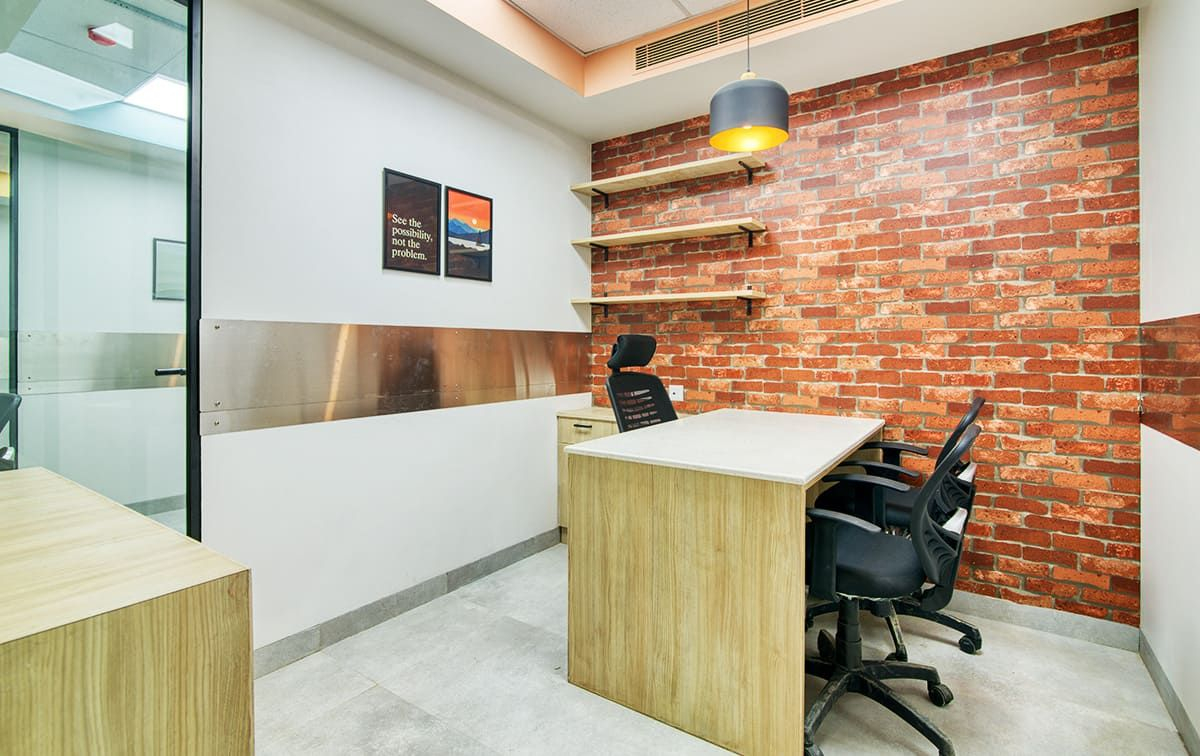 Ofis Square Iconic Corenthum